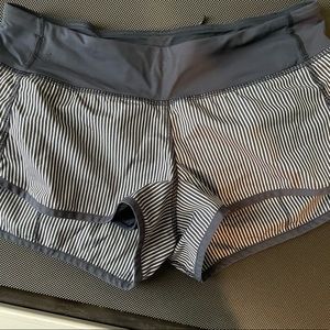 Size 6 Lululemon Speed Up shorts
